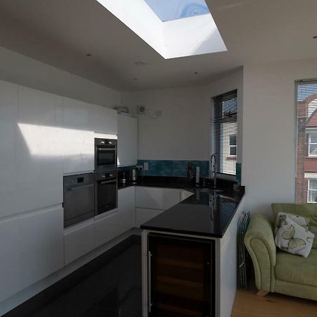 The Estuary View Apartment Thorpe Bay Exterior photo